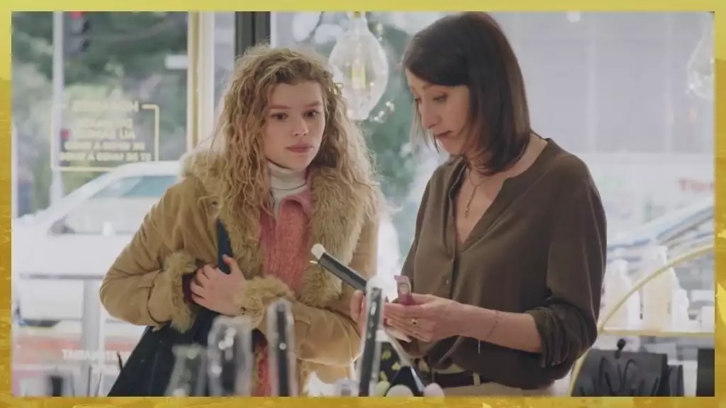 Plus belle la vie Indiscrétion : Sunalee prête à tout pour devenir populaire Plus belle la vie Indiscrétion : Sunalee prête à tout pour devenir populaire