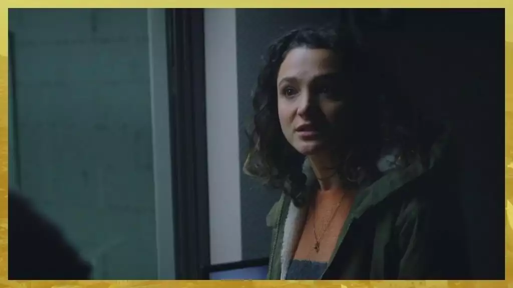 Plus belle la vie Indiscrétion : Camille placée en HP Plus belle la vie Indiscrétion : Camille placée en HP