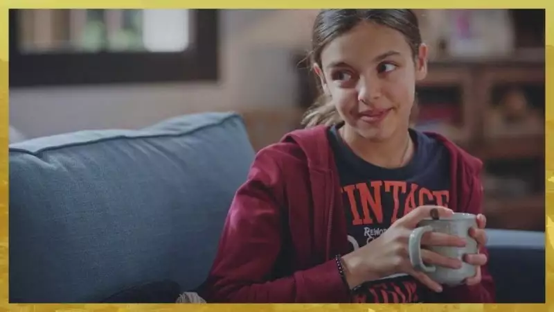 Plus belle la vie Indiscrétion : Une confiance impossible entre Akira et Luna Plus belle la vie Indiscrétion : Une confiance impossible entre Akira et Luna