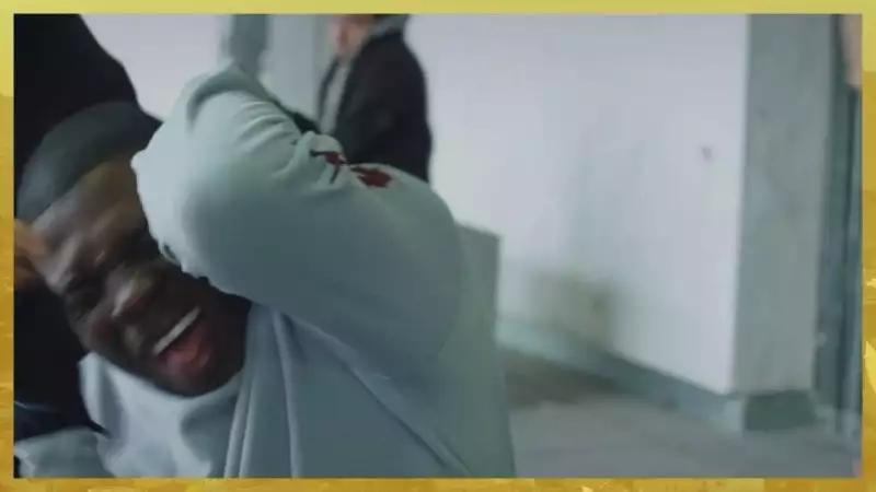 Indiscrétion : Règlement de comptes - Mouss planté Indiscrétion : Règlement de comptes - Mouss planté