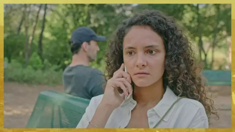 Plus belle la vie Indiscrétion : Camille et Jacob plus liés que jamais Plus belle la vie Indiscrétion : Camille et Jacob plus liés que jamais