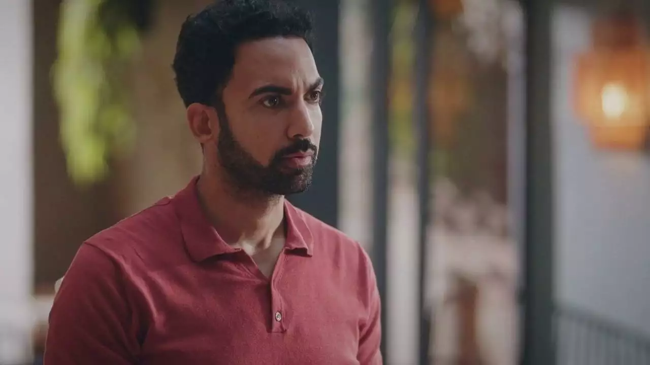 Plus belle la vie Indiscrétion : Les fiches embarrassantes de Riva pour le bal Plus belle la vie Indiscrétion : Les fiches embarrassantes de Riva pour le bal