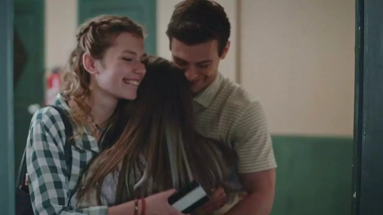 Plus belle la vie Indiscrétion : Dimitri sauve le bal de promo ! Plus belle la vie Indiscrétion : Dimitri sauve le bal de promo !