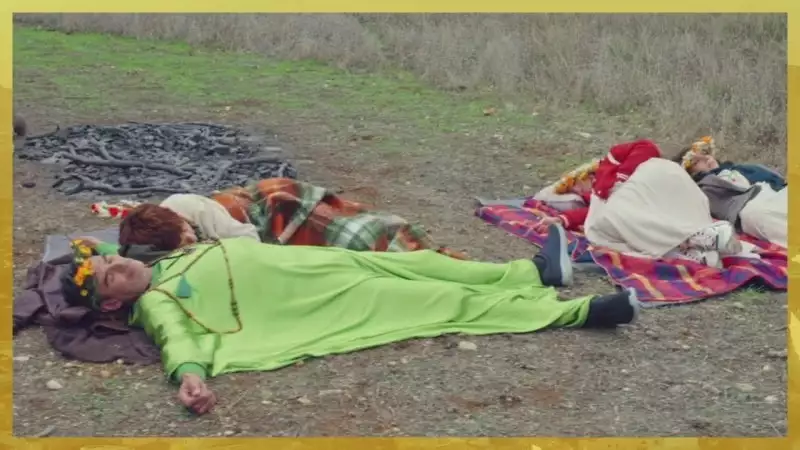 Indiscrétion : Les funérailles de Jocelyn tournent mal Indiscrétion : Les funérailles de Jocelyn tournent mal