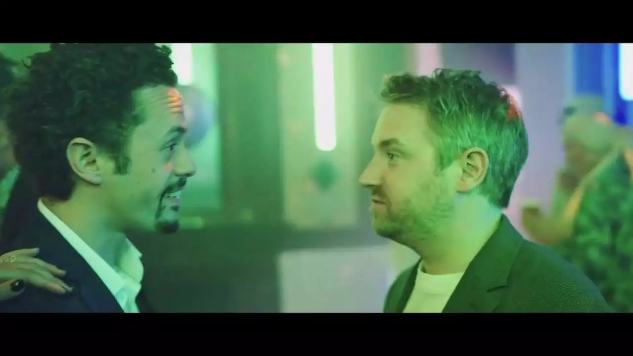 Plus belle la vie Extrait Prime : Les retrouvailles des anciens et nouveaux Plus belle la vie Extrait Prime : Les retrouvailles des anciens et nouveaux