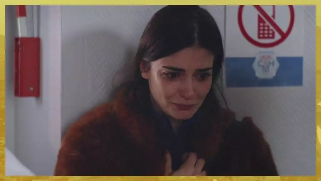 Plus belle la vie Indiscrétion : Sabrina apprend la mort de ... Plus belle la vie Indiscrétion : Sabrina apprend la mort de ...