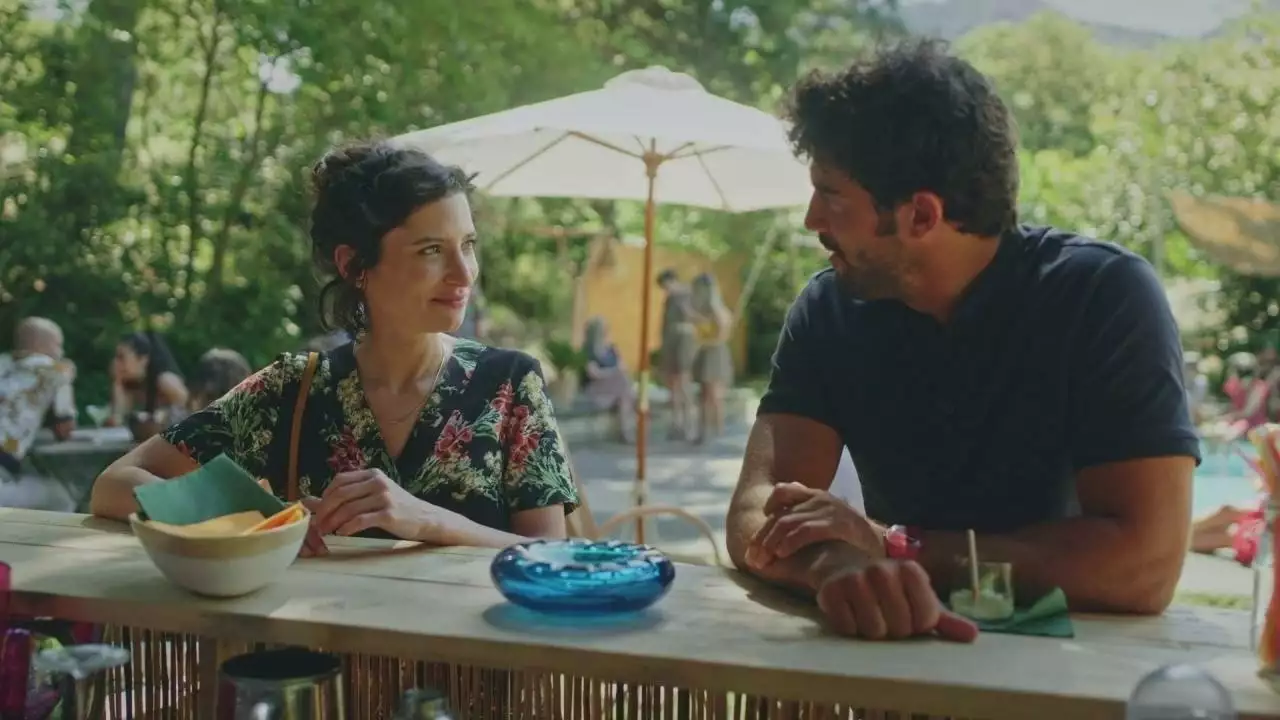 Plus belle la vie Indiscrétion : Romain retrouve sa belle inconnue Plus belle la vie Indiscrétion : Romain retrouve sa belle inconnue