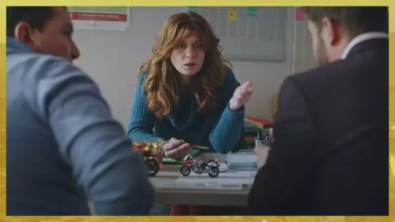 Plus belle la vie Indiscrétion : L'auto-école d'Ophélie va fermer ! Plus belle la vie Indiscrétion : L'auto-école d'Ophélie va fermer !