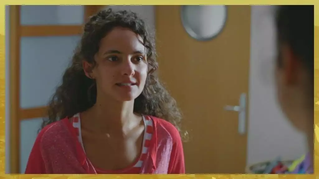 Plus belle la vie Indiscrétion : Camille s'attache à Kevin ! Plus belle la vie Indiscrétion : Camille s'attache à Kevin !