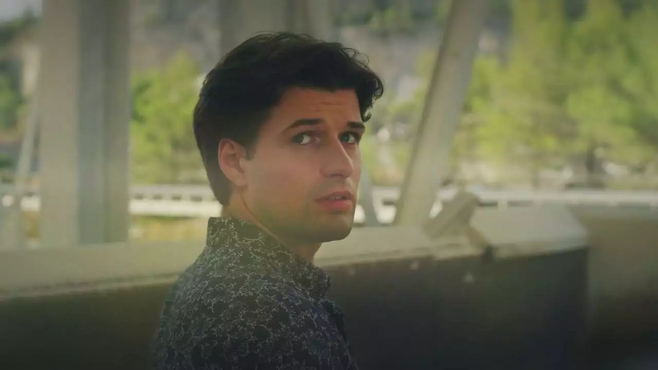 Plus belle la vie Indiscrétion : Emma apprend une mauvaise nouvelle sur César Plus belle la vie Indiscrétion : Emma apprend une mauvaise nouvelle sur César