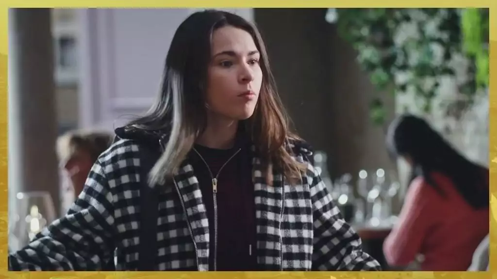 Plus belle la vie Indiscrétion : Lola fait un scandale au resto Le Marci Plus belle la vie Indiscrétion : Lola fait un scandale au resto Le Marci