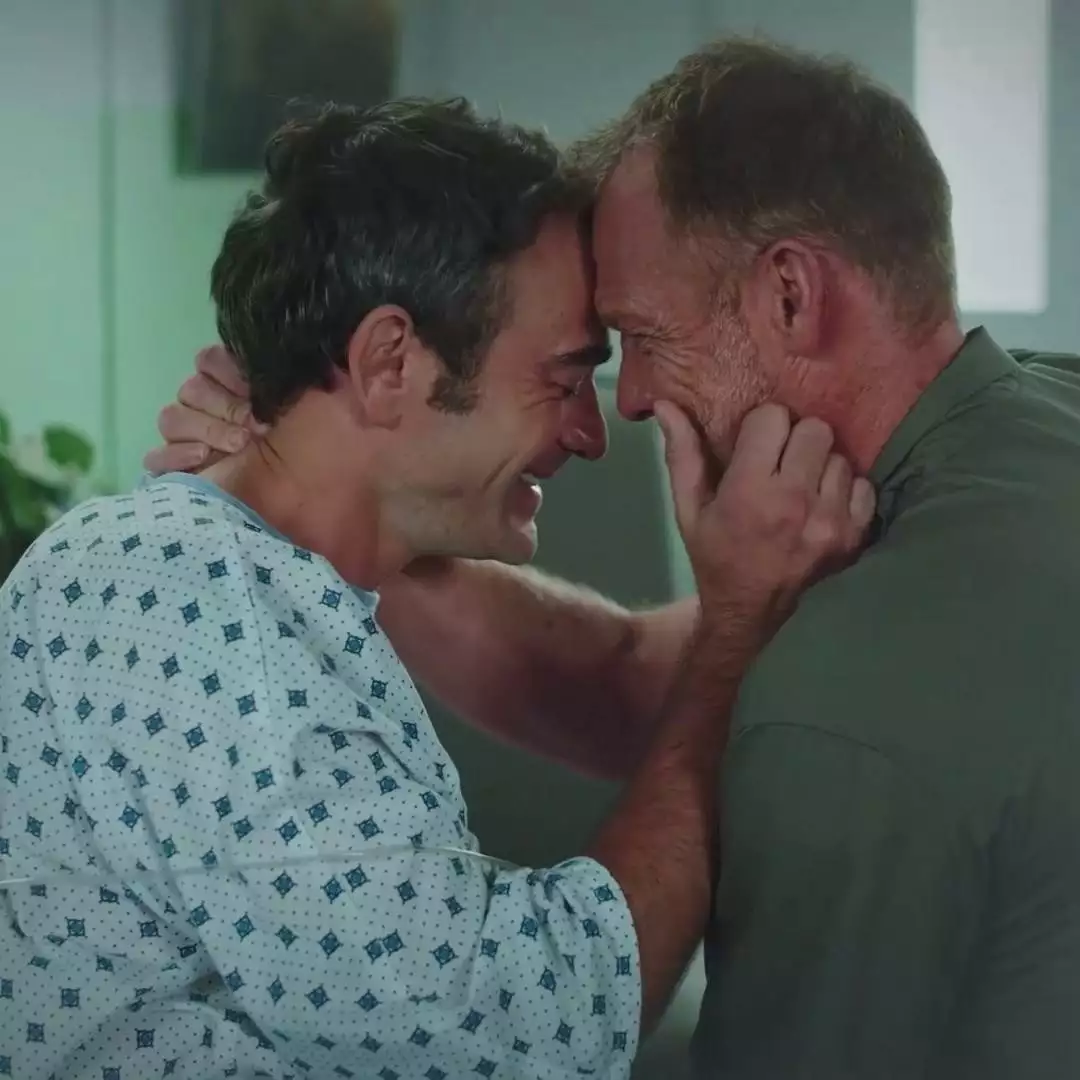 Plus belle la vie Indiscrétion : L'acte d'amour ultime d'Eric pour Simon Plus belle la vie Indiscrétion : L'acte d'amour ultime d'Eric pour Simon