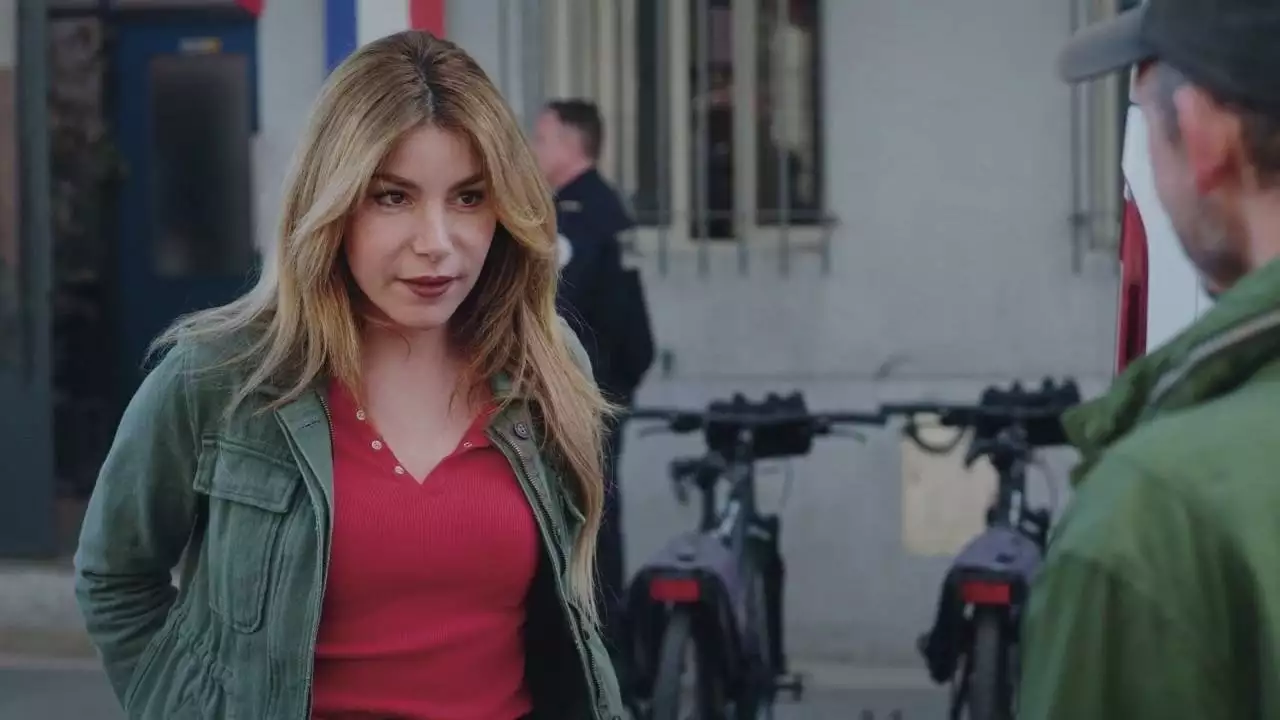 Plus belle la vie Indiscrétion : Des au revoirs tendus au commissariat Plus belle la vie Indiscrétion : Des au revoirs tendus au commissariat