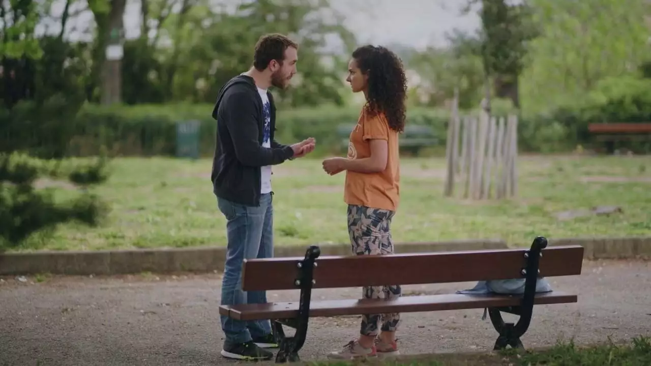 Plus belle la vie Indiscrétion : Camille et Kévin emménagent ! Plus belle la vie Indiscrétion : Camille et Kévin emménagent !