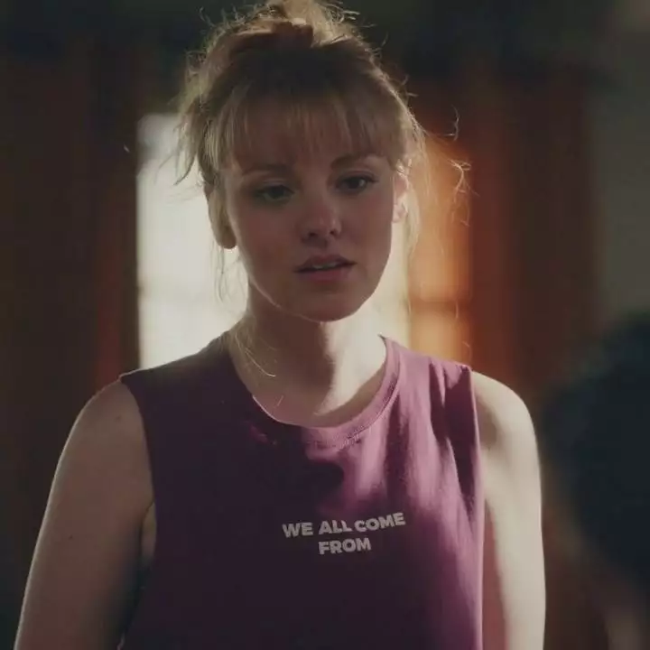 Plus belle la vie Indiscrétion : Emilie craque complètement pour Etienne Plus belle la vie Indiscrétion : Emilie craque complètement pour Etienne