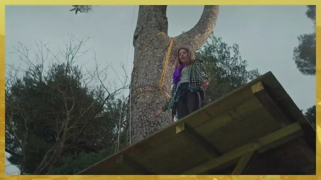 Plus belle la vie Indiscrétion : Lola fait pipi sur tout le monde Plus belle la vie Indiscrétion : Lola fait pipi sur tout le monde