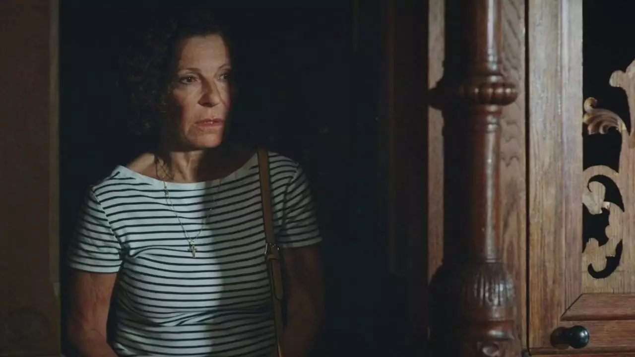 Plus belle la vie Indiscrétion : Moment confession pour Mirta Plus belle la vie Indiscrétion : Moment confession pour Mirta