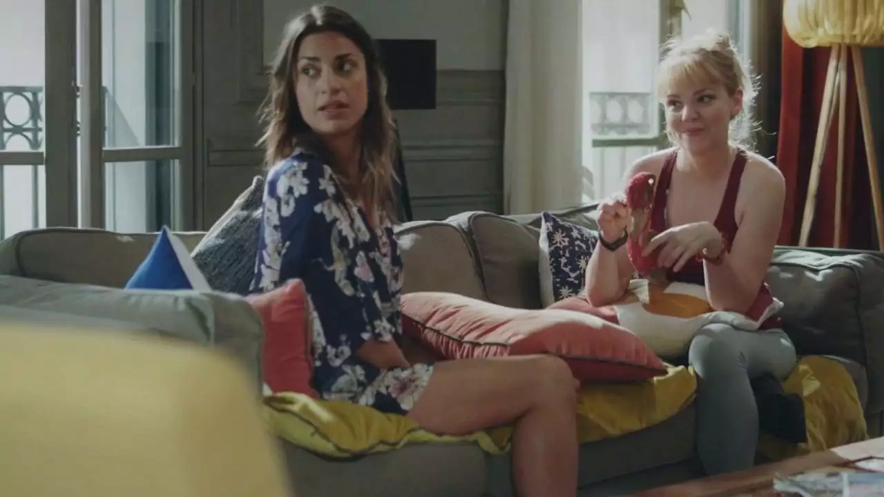 Plus belle la vie Indiscrétion : Le mystère de la chaussure égarée Plus belle la vie Indiscrétion : Le mystère de la chaussure égarée