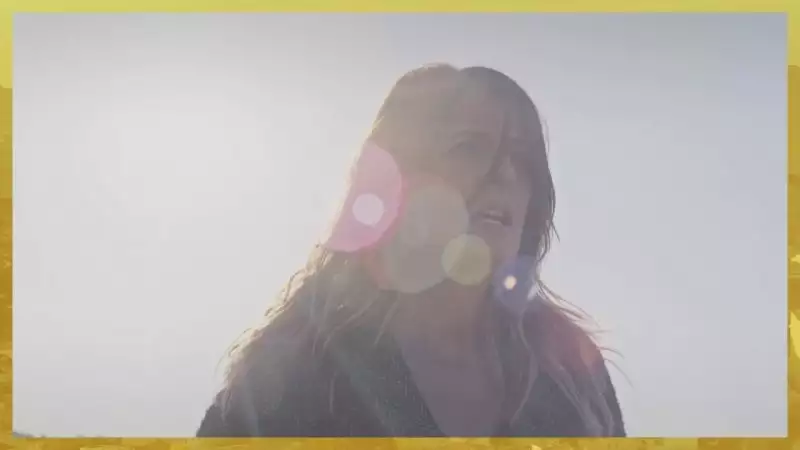 Plus belle la vie Indiscrétion : Luna victime d'une tentative d'assassinat Plus belle la vie Indiscrétion : Luna victime d'une tentative d'assassinat