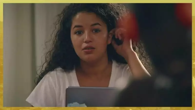 Indiscrétion : Mila sous le charme de Mouss Indiscrétion : Mila sous le charme de Mouss