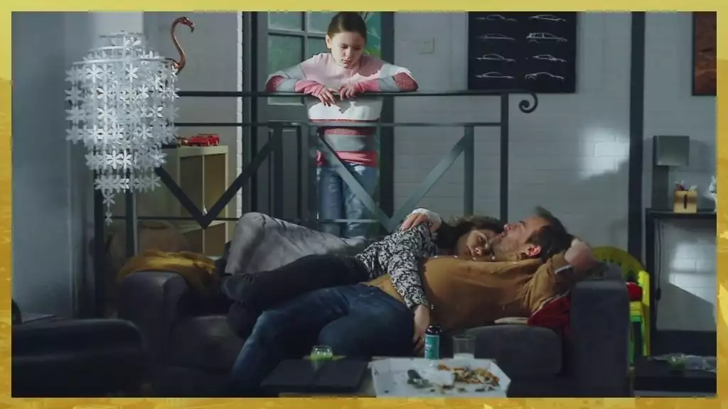 Plus belle la vie Indiscrétion : Lucie surprend Jean-Paul et Léa ensemble ! Plus belle la vie Indiscrétion : Lucie surprend Jean-Paul et Léa ensemble !