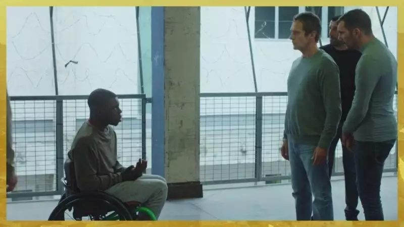 Indiscrétion : Pavel sauve la vie de Mouss Indiscrétion : Pavel sauve la vie de Mouss