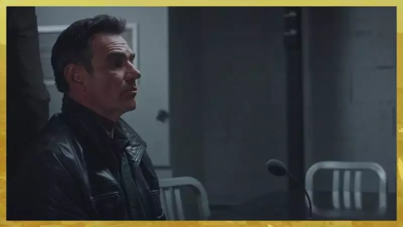 Plus belle la vie Indiscrétion : Mais qui a dénoncé Patrick ? Plus belle la vie Indiscrétion : Mais qui a dénoncé Patrick ?