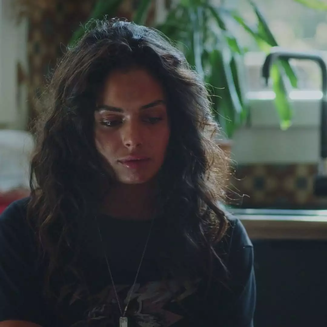 Plus belle la vie Indiscrétion : Betty dans une immense détresse Plus belle la vie Indiscrétion : Betty dans une immense détresse