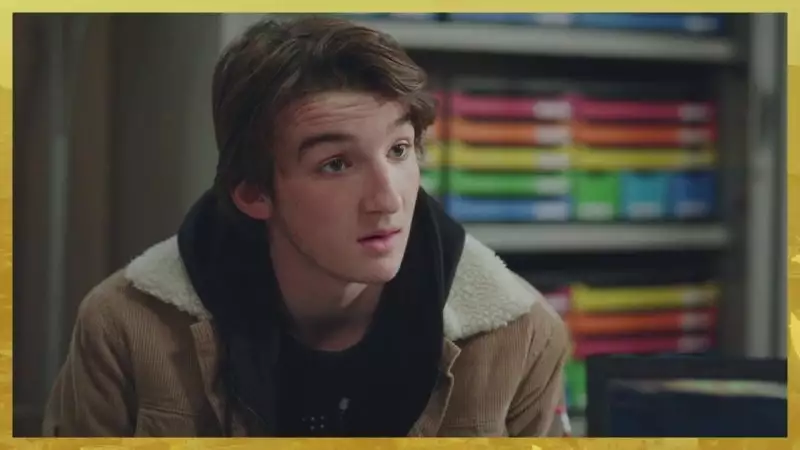 Plus belle la vie Indiscrétion : Noé met la pression à Mouss Plus belle la vie Indiscrétion : Noé met la pression à Mouss