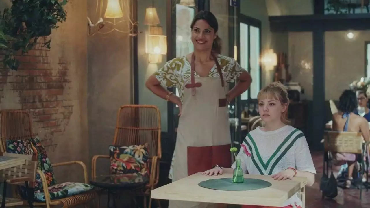 Plus belle la vie Indiscrétion : Sylvia organise un date pour Emilie Plus belle la vie Indiscrétion : Sylvia organise un date pour Emilie