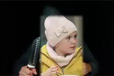 INDISCRÉTION : Lucie va-t-elle vraiment se faire kidnapper par Pavel ? INDISCRÉTION : Lucie va-t-elle vraiment se faire kidnapper par Pavel ?