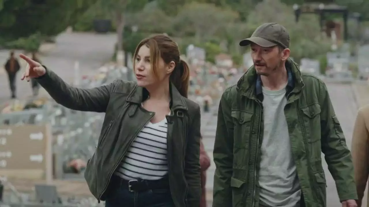 Plus belle la vie Indiscrétion : La découverte macabre d'Ariane et Mathieu Plus belle la vie Indiscrétion : La découverte macabre d'Ariane et Mathieu