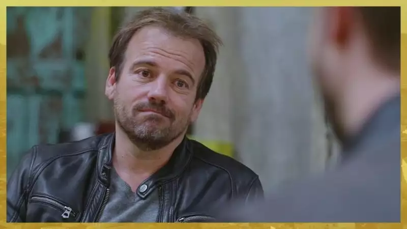 Indiscrétion : CHOC - Jean-Paul est amoureux de Léa ! Indiscrétion : CHOC - Jean-Paul est amoureux de Léa !