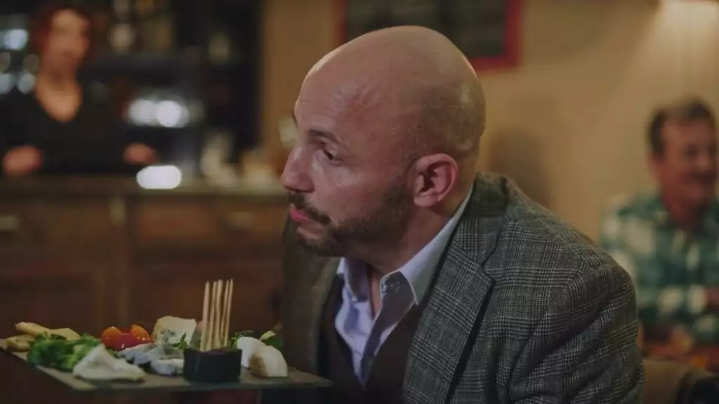 Plus belle la vie Indiscrétion : Valentin se fait arnaquer par son beau-frère Plus belle la vie Indiscrétion : Valentin se fait arnaquer par son beau-frère