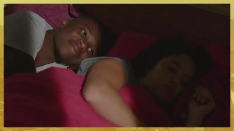 Indiscrétion : Mouss et Mila dorment ensemble ! Indiscrétion : Mouss et Mila dorment ensemble !