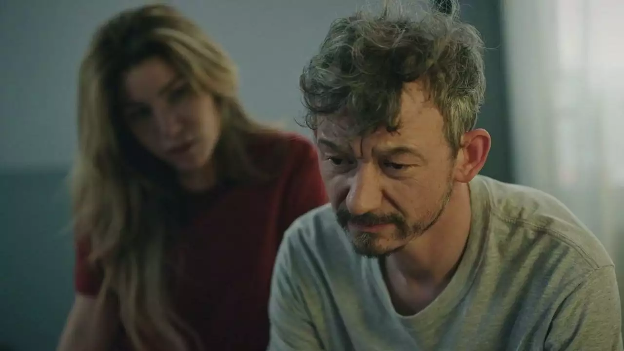 Plus belle la vie Indiscrétion : Ariane ouvre son coeur à Mathieu Plus belle la vie Indiscrétion : Ariane ouvre son coeur à Mathieu