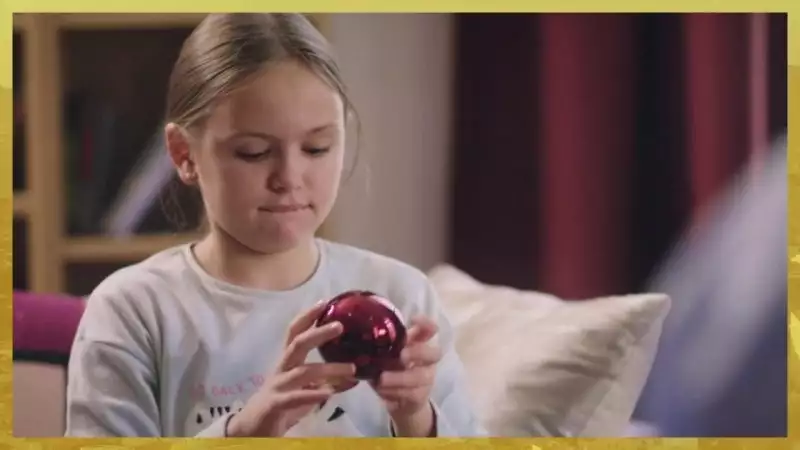 Indiscrétion : Un Noël raté pour Lucie Indiscrétion : Un Noël raté pour Lucie