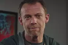 INDISCRÉTION : Eric va-t-il réussir le concours de commissaire ? Réponse-ICI ! INDISCRÉTION : Eric va-t-il réussir le concours de commissaire ? Réponse-ICI !