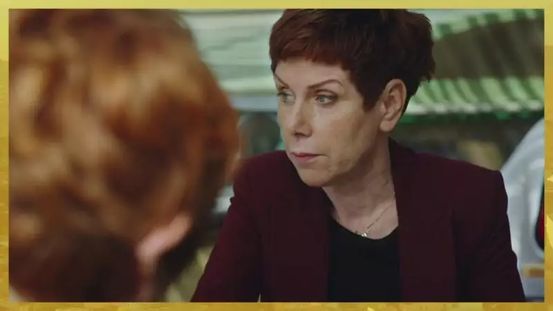 Indiscrétion : Babeth choisit le lieu où ses parents vont se suicider Indiscrétion : Babeth choisit le lieu où ses parents vont se suicider