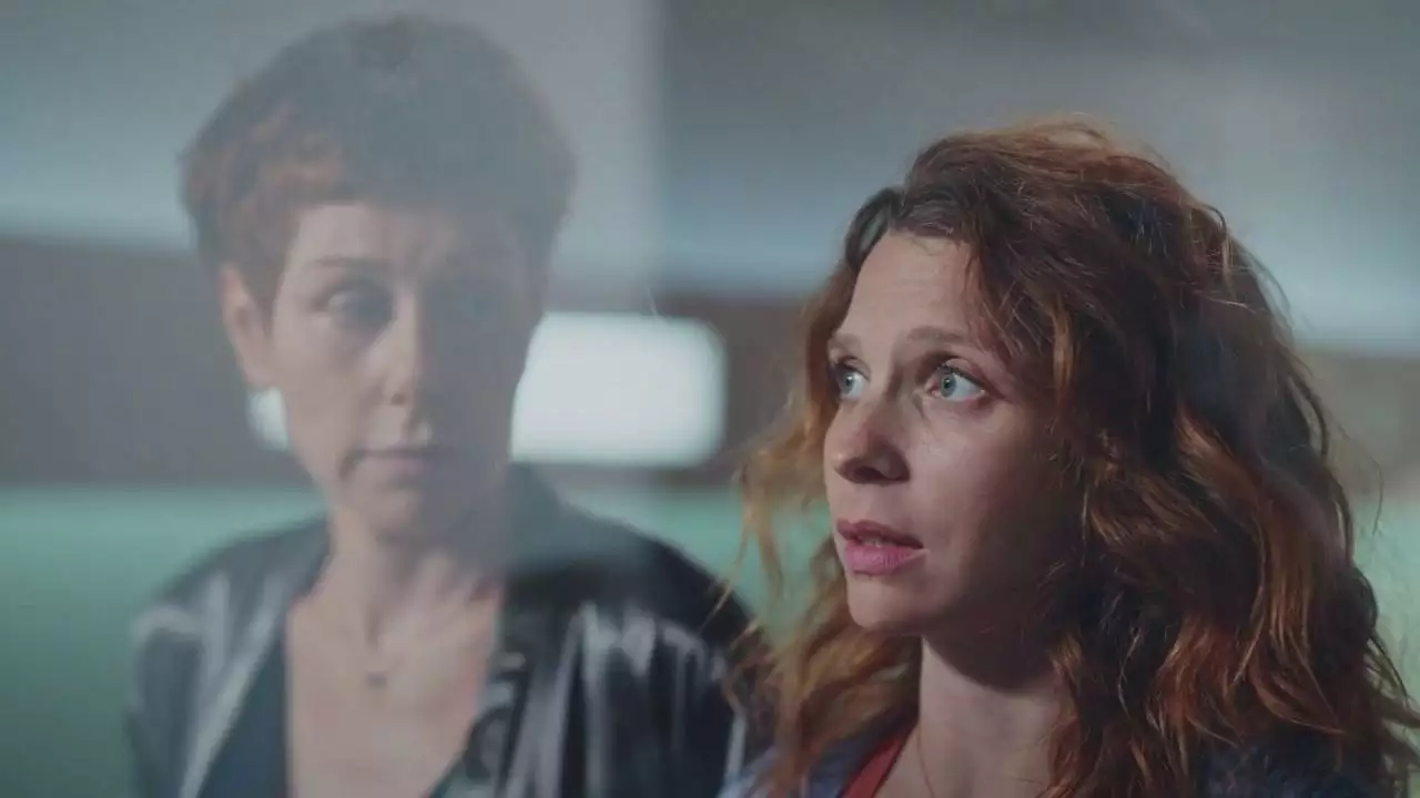 Plus belle la vie Indiscrétion : Babeth et Léa partent de Marseille Plus belle la vie Indiscrétion : Babeth et Léa partent de Marseille