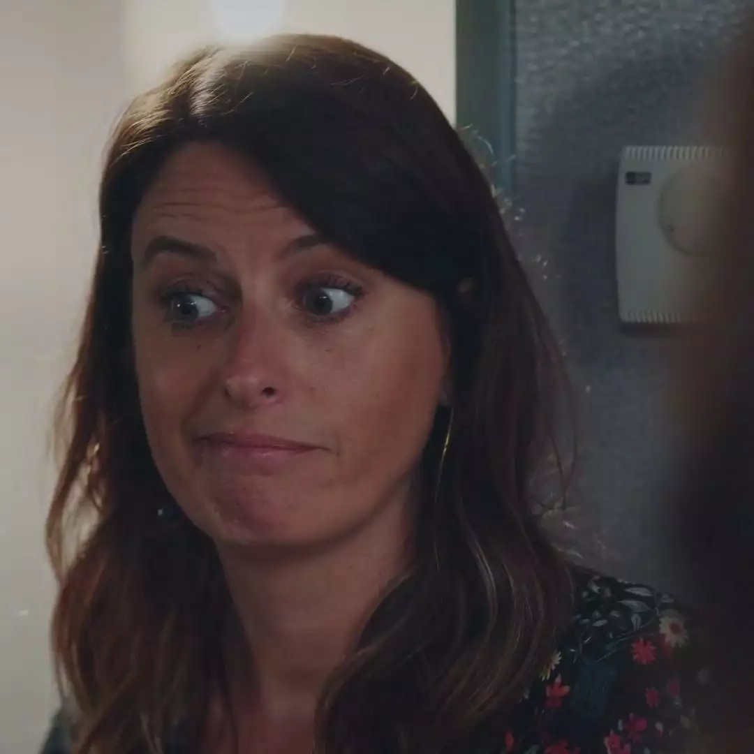 Plus belle la vie Indiscrétion : Le jeu dangereux de Luna avec Lorraine... Plus belle la vie Indiscrétion : Le jeu dangereux de Luna avec Lorraine...