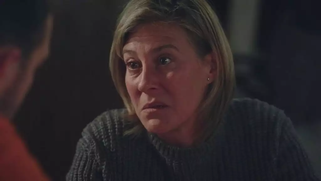 Plus belle la vie Indiscrétion : Laetitia déterre les secrets de famille Plus belle la vie Indiscrétion : Laetitia déterre les secrets de famille