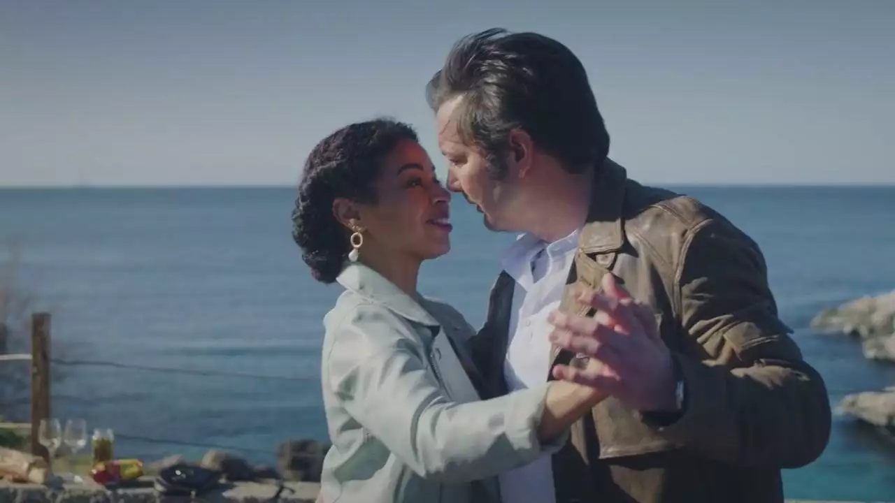 Plus belle la vie Indiscrétion : Nouveau couple au Mistral ! Plus belle la vie Indiscrétion : Nouveau couple au Mistral !