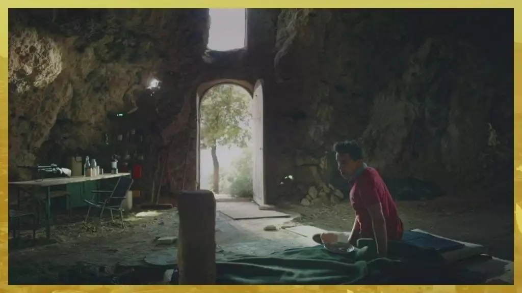 Plus belle la vie Indiscrétion : Bilal tente de s'échapper Plus belle la vie Indiscrétion : Bilal tente de s'échapper