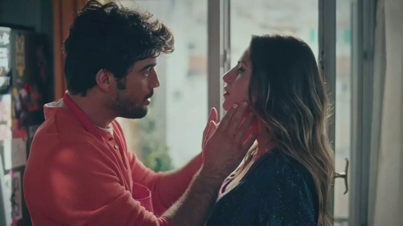 Plus belle la vie Indiscrétion : Romain trouve Sylvia parfaite Plus belle la vie Indiscrétion : Romain trouve Sylvia parfaite