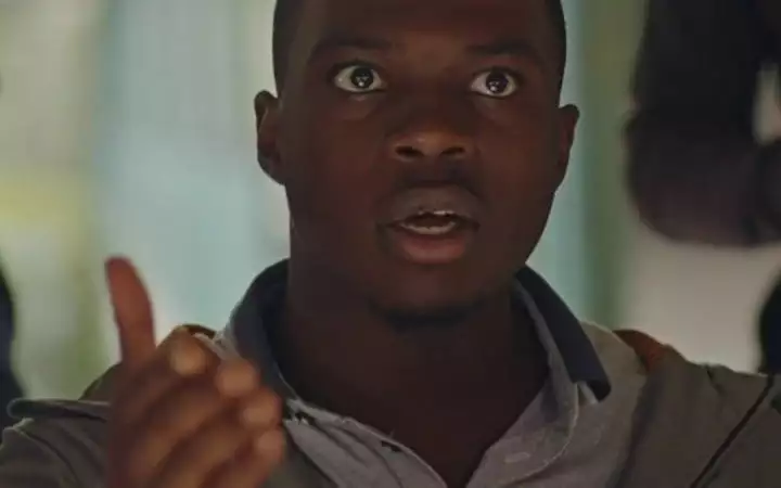 Indiscrétion : Mouss menace une amie de Claire Indiscrétion : Mouss menace une amie de Claire