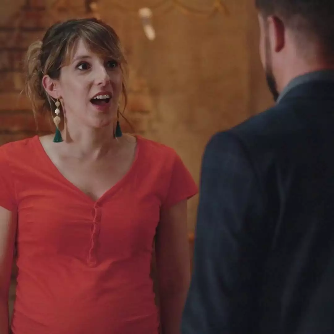 Plus belle la vie Indiscrétion : Qui est le père du bébé de Barbara ? Plus belle la vie Indiscrétion : Qui est le père du bébé de Barbara ?