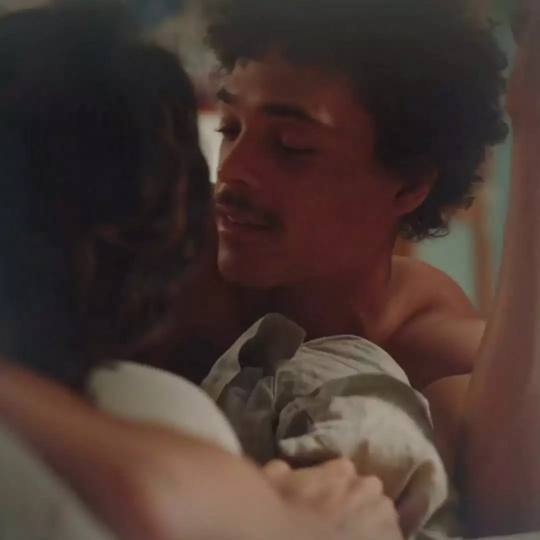 Plus belle la vie Indiscrétion : Emma et Baptiste s'aiment comme au premier jour Plus belle la vie Indiscrétion : Emma et Baptiste s'aiment comme au premier jour