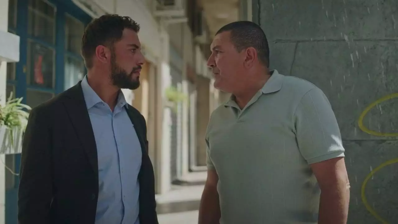 Plus belle la vie Indiscrétion : Abdel va-t-il dénoncer son père ? Plus belle la vie Indiscrétion : Abdel va-t-il dénoncer son père ?