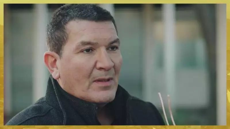 Plus belle la vie Indiscrétion : Karim le prince charmant Plus belle la vie Indiscrétion : Karim le prince charmant